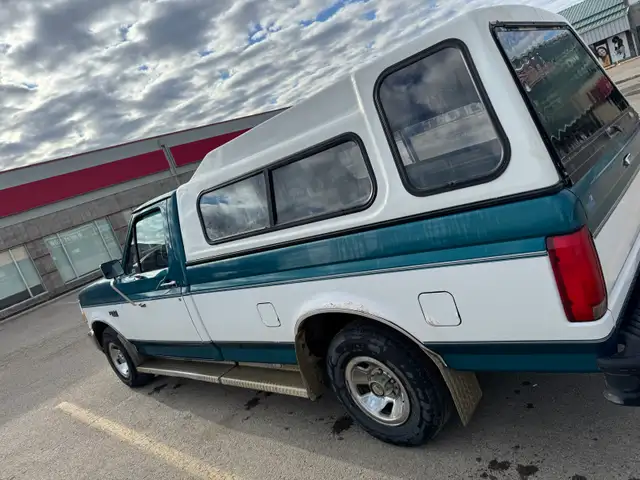 1996 Ford f-150 XL - Photo 3