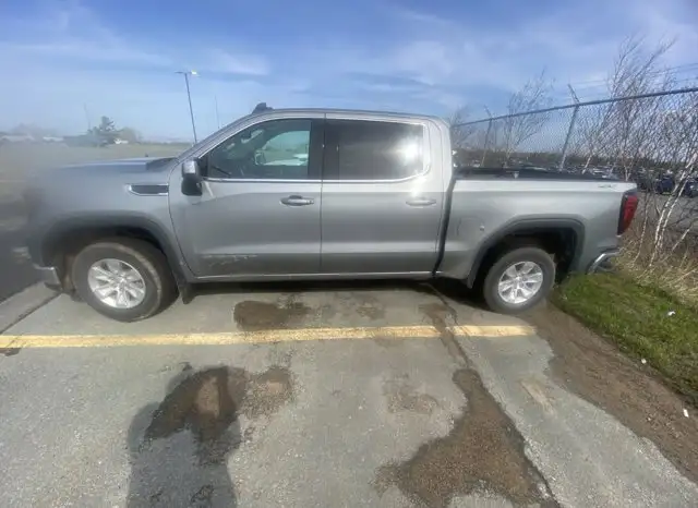 2024 GMC Sierra 1500 SLE Crew 4X4 | Heated Wheel   Seats - Photo 3