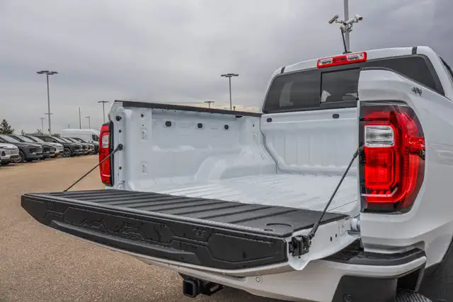 2026 GMC Canyon Elevation - Photo 8