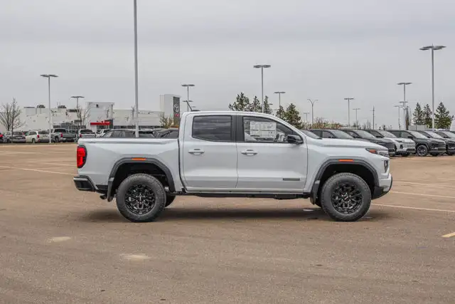 2026 GMC Canyon Elevation - Photo 10