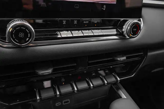 2026 GMC Canyon Elevation - Photo 24