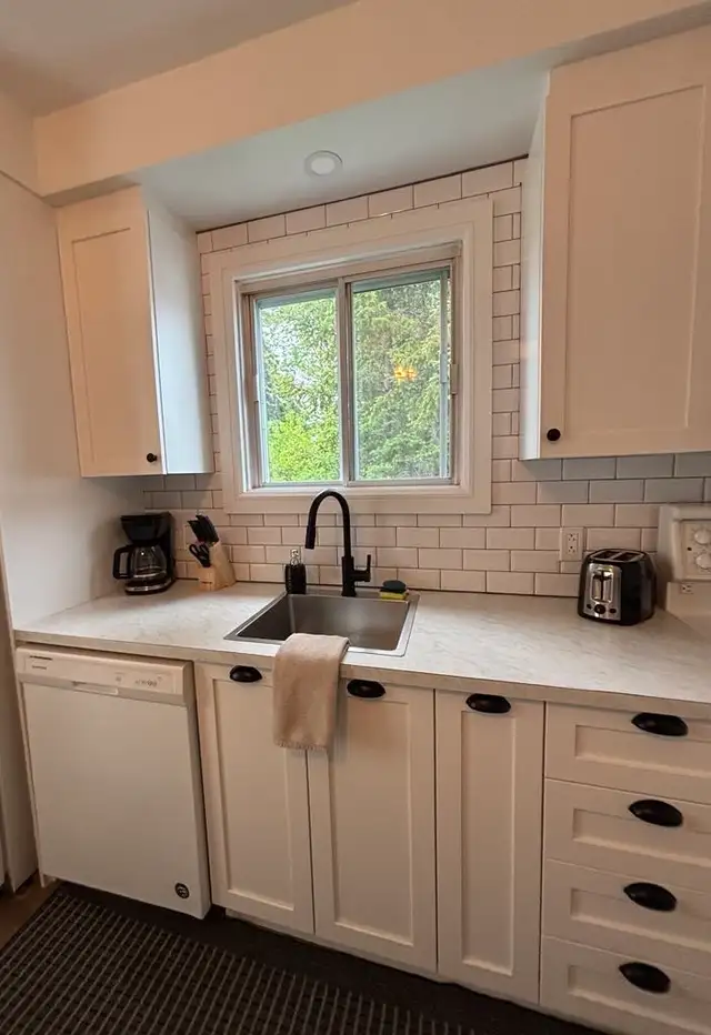 ️ENTIÈREMENT MEUBLÉ ET ÉQUIPÉ TOUT COMPRIS 2 chambres - Photo 3