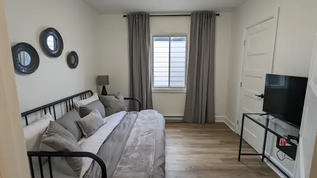 ️ENTIÈREMENT MEUBLÉ ET ÉQUIPÉ TOUT COMPRIS 2 chambres - Photo 8