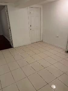 private 2 bedroom bsmt apartment - utilities   wifi included - Photo 8