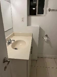 private 2 bedroom bsmt apartment - utilities   wifi included - Photo 10