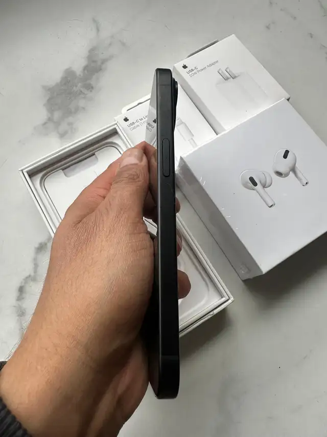 iPhone 15 128GB 89% batt AirPods Pkg/Delivery - Photo 5
