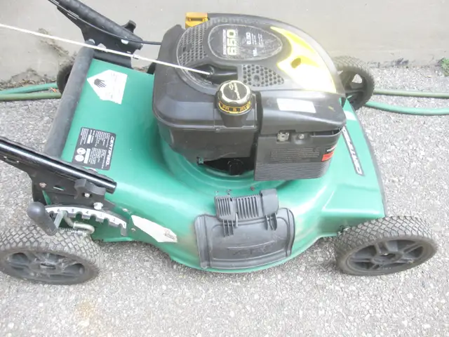 CERTIFIED 21'PUSH LAWN MOWER WITH 6.5 H/P BRIGGS & STRATTON ENG - Photo 3