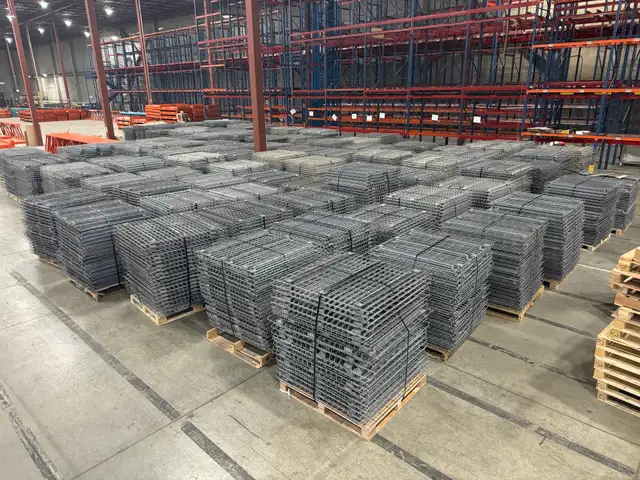 Used wire mesh decks for warehouse racking - Photo 4