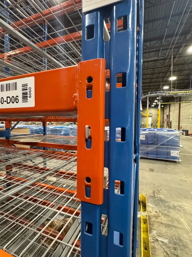 PALLET RACKING - Photo 2
