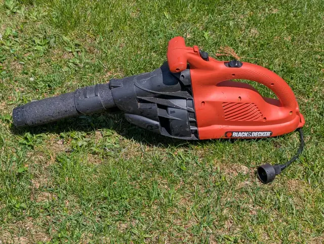 Leaf Blower