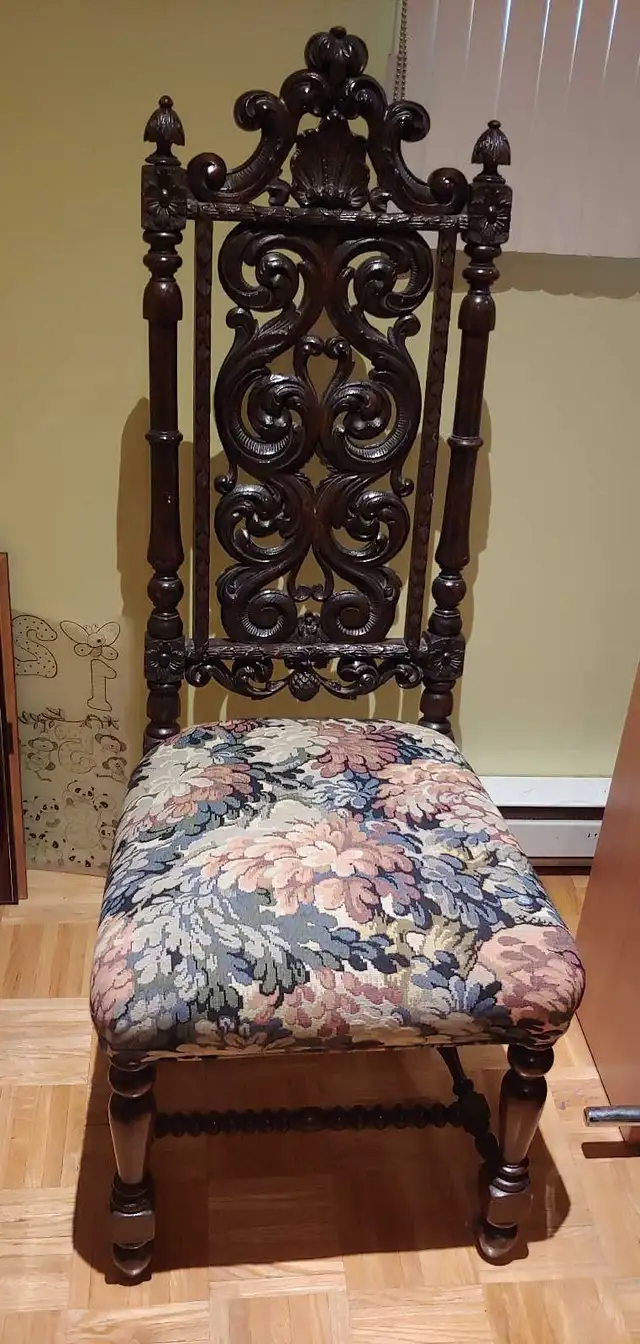 This antique chair late 19th century (circa 1870–1890) - Photo 4