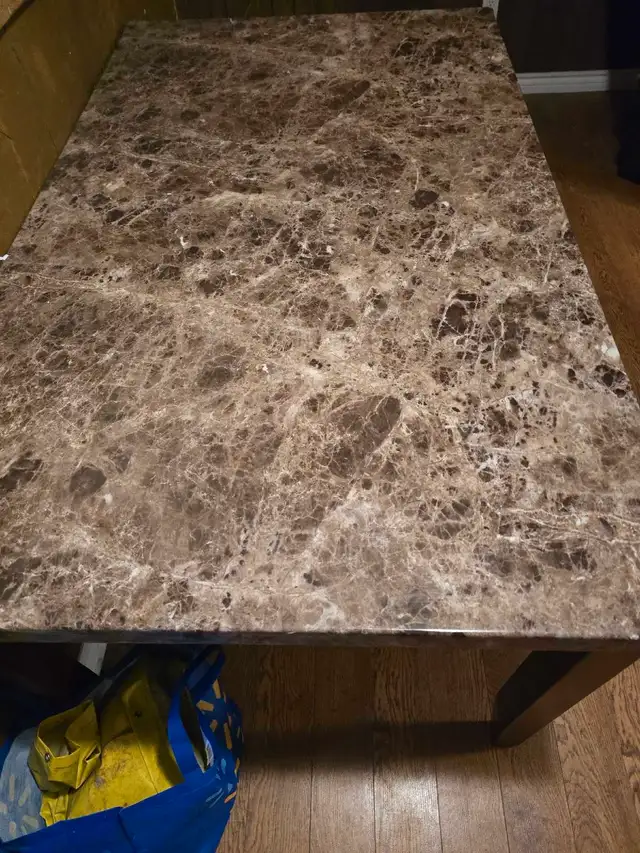 Kitchen Table - Photo 2