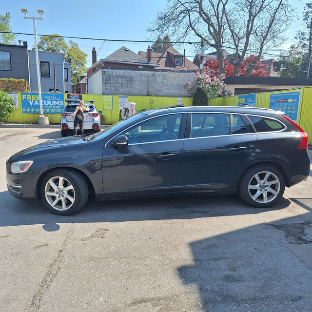 2015 Volvo V60 T6 Premier Plus, AWD, 3.0l 6cyl, Pre-safety inspe - Photo 5