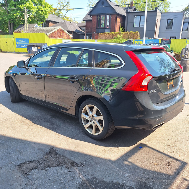 2015 Volvo V60 T6 Premier Plus, AWD, 3.0l 6cyl, Pre-safety inspe - Photo 6