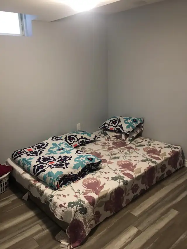 Private furnished room June 1 with car parking in Brampton - Photo 7