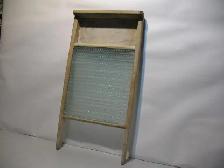 Vintage Glass Washboard, Made in Canada - Photo 2