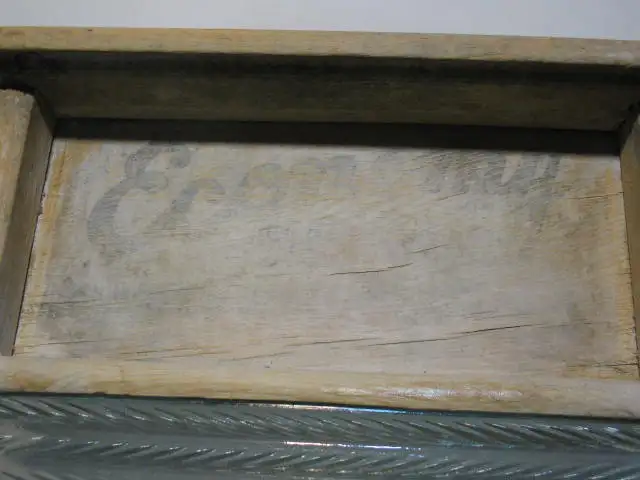 Vintage Glass Washboard, Made in Canada - Photo 3