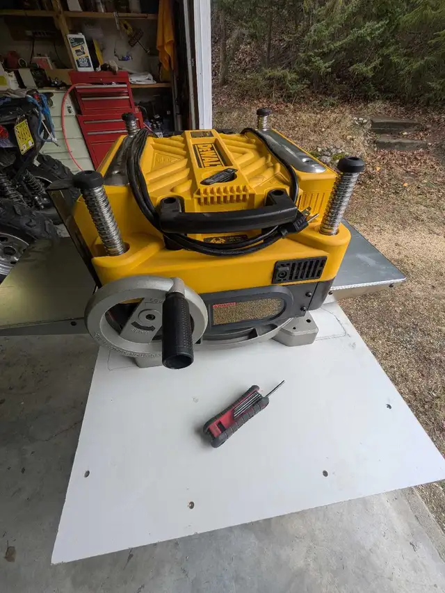 DeWalt Planer
