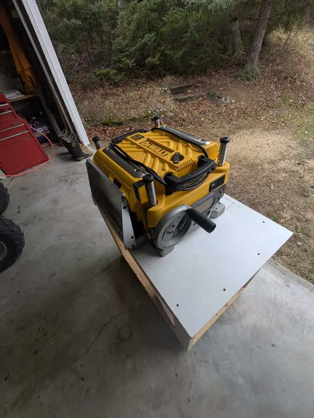 DeWalt Planer - Photo 5