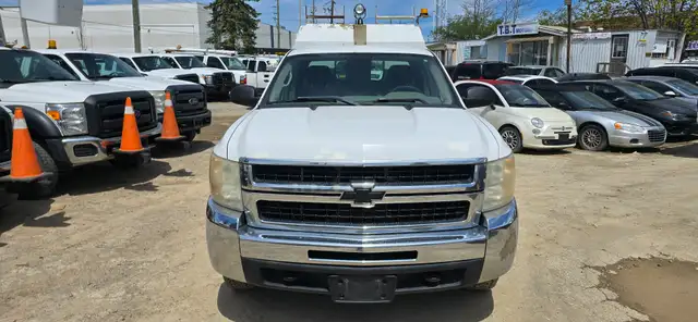2008 Chevrolet Silverado 2500HD 4x4 - 4 Doors - Heavy Duty! - Photo 2
