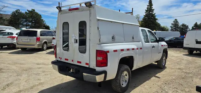 2008 Chevrolet Silverado 2500HD 4x4 - 4 Doors - Heavy Duty! - Photo 4