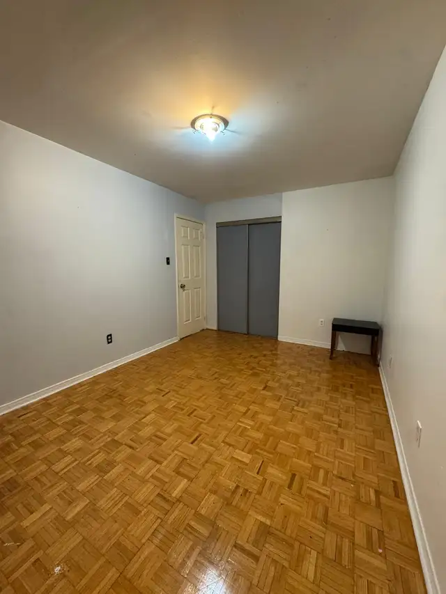 3 Bedrooms, 1.5 Baths at Square One Mississauga - Photo 9