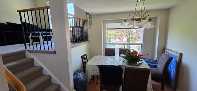 Fully Furnished 3Bedroom Single Family Home in Prime Scarborough - Photo 3