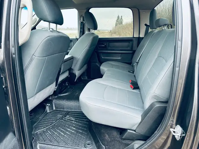 Crew ⏯️ 2018 RAM •Hemi - Photo 6