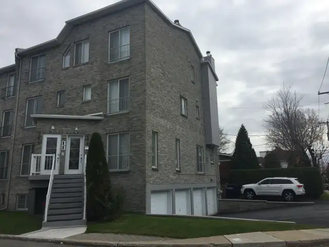 Belle maison, lumineuse et ensoleillée à louer!