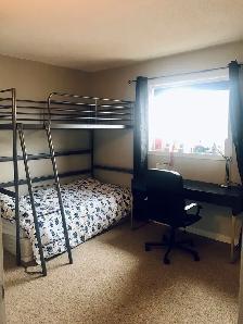 Room Rental - Photo 2