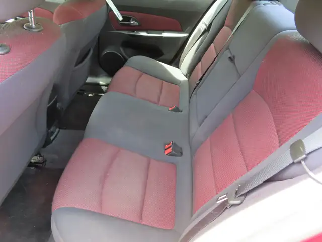 2012 Chevrolet Cruze LT - Photo 9