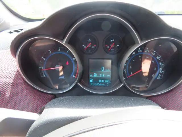 2012 Chevrolet Cruze LT - Photo 10