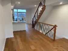 Beautiful, 2 bedroom (plus den), 2.5 bathroom, modern townhome - Photo 3