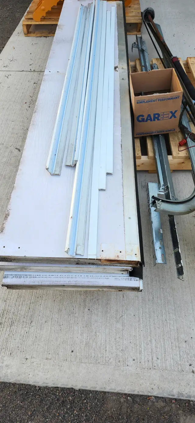 Garage Door - Photo 2