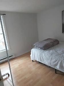 Grand 4 1/2 au 2e étage à louer – Secteur tranquille - Photo 3