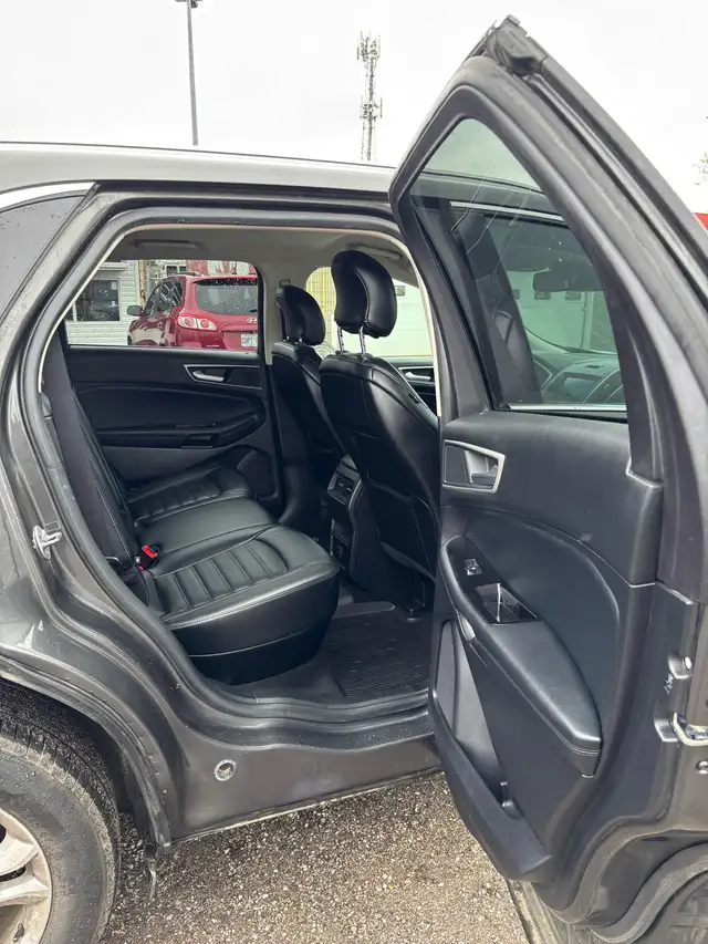 2019 Ford Edge Safety Certified - Photo 6