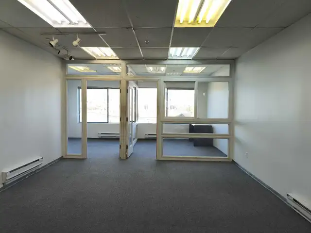 North Richmond strata office/Showroom/Warehouse with river view - Photo 2