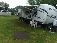 36ft 2013 keystone outback camper trailer,Sale/Trade