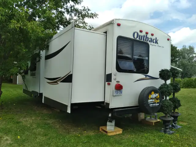 36ft 2013 keystone outback camper trailer,Sale/Trade - Photo 5