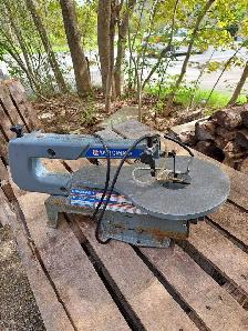 Scroll saw