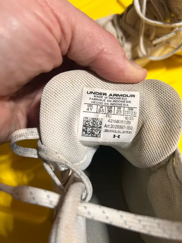 baseball cleats - Photo 3
