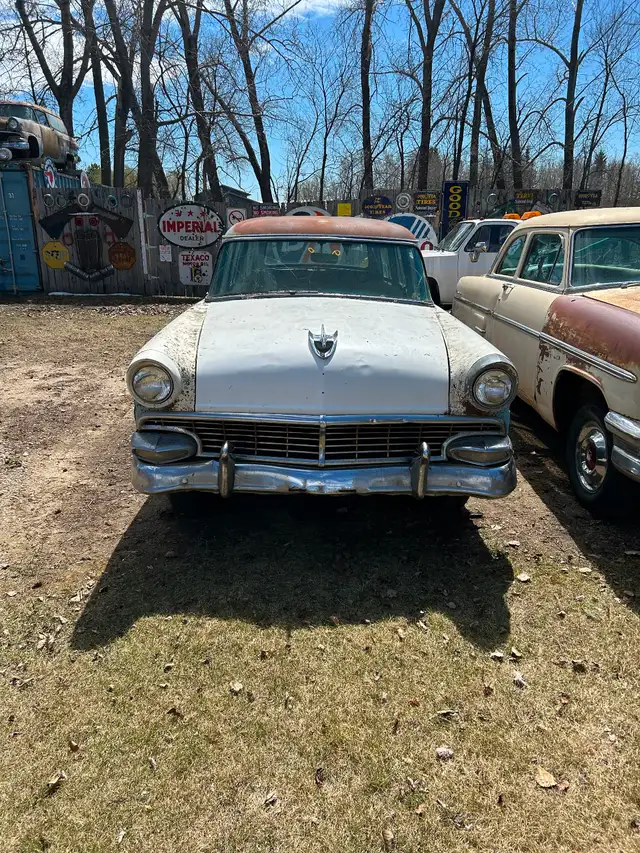 1956 ford station wagon - Photo 2