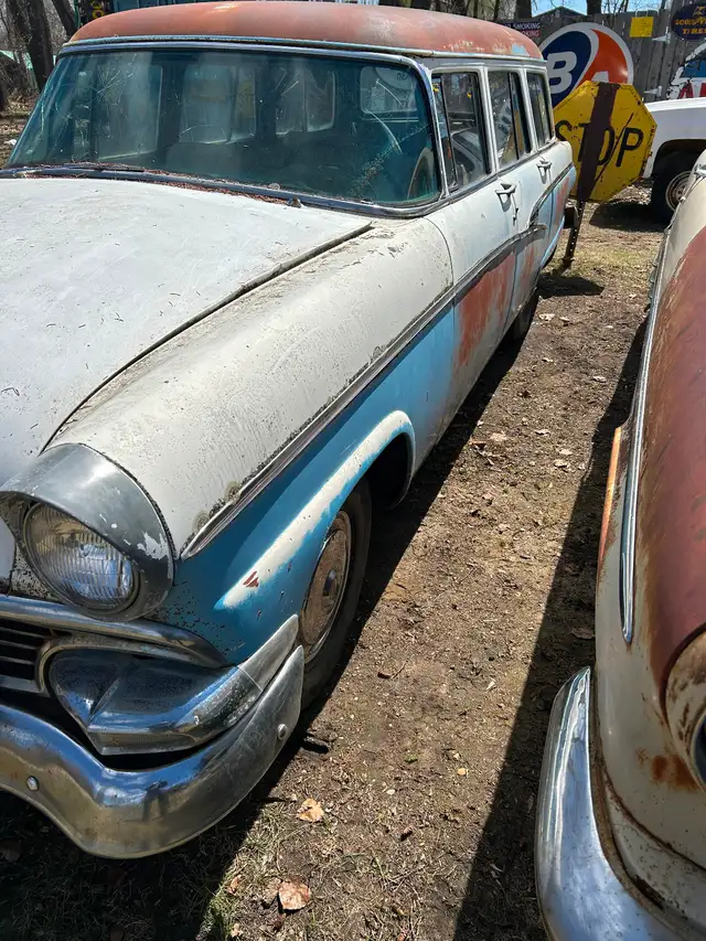 1956 ford station wagon - Photo 3