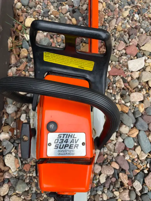 Stihl Chainsaw 034 AV Super - Photo 3