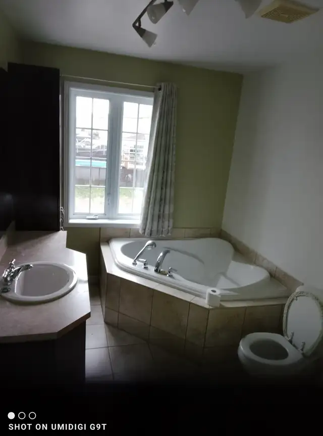 Maison à louer à Laval - Photo 4