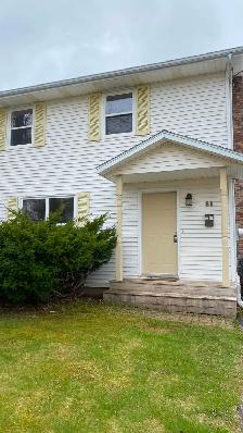 Half duplex  for rent