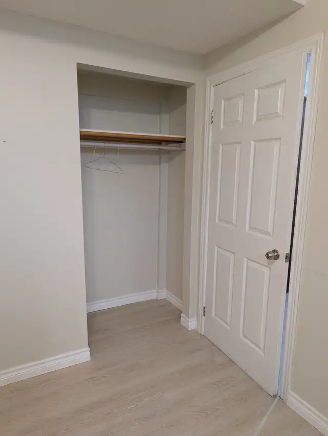 Thornhill Room Rent - Photo 9