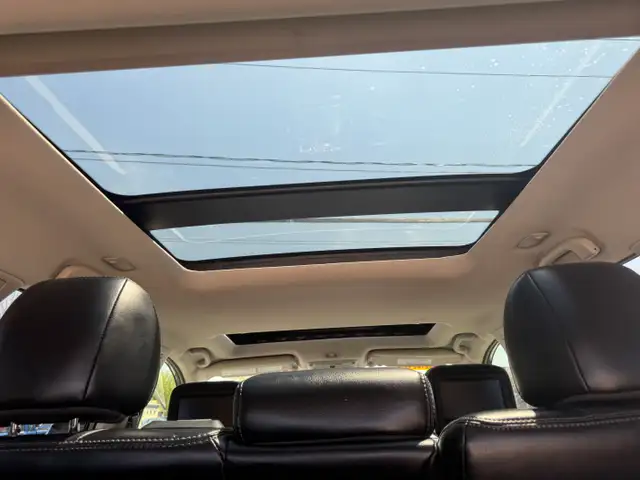 2018 Nissan Pathfinder PLATINUM 4WD - Photo 17