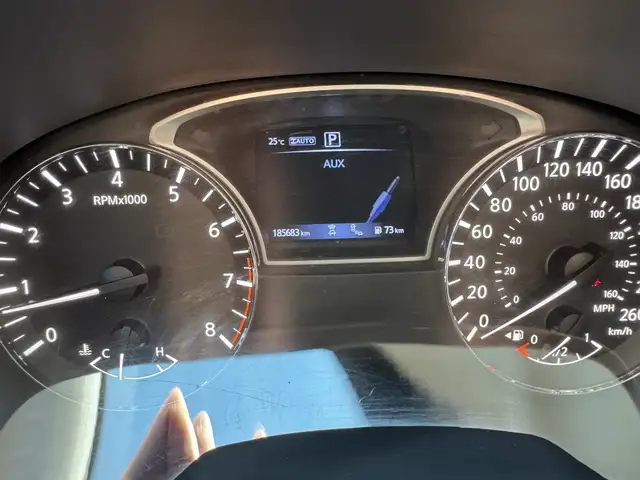 2018 Nissan Pathfinder PLATINUM 4WD - Photo 25