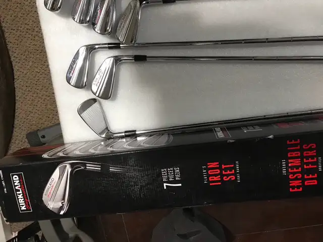 Mens RH Kirkland golf irons